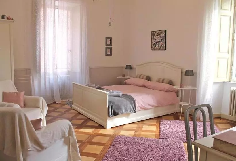 ベッドアンドブレックファースト Bed & Blessing / Casa Borgo