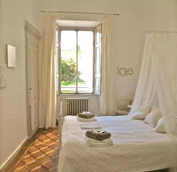 ベッドアンドブレックファースト Bed & Blessing / Casa Borgo