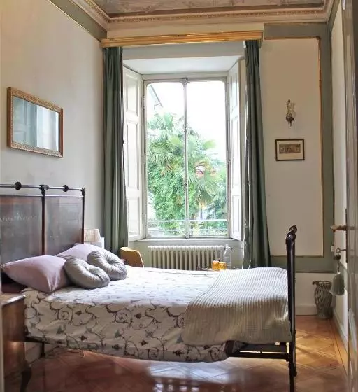 ベッドアンドブレックファースト Bed & Blessing / Casa Borgo