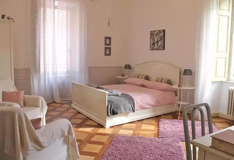 ベッドアンドブレックファースト Bed & Blessing / Casa Borgo