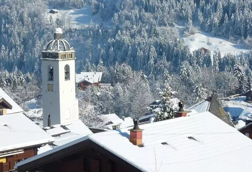 Aamiaismajoitus (B&B) Le Chalet De L Atelier Le Nord