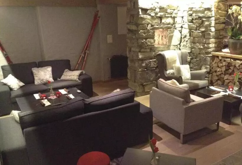 Aamiaismajoitus (B&B) Le Chalet De L Atelier Le Nord