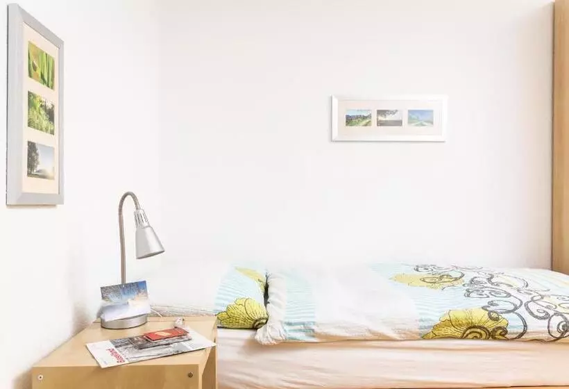 ベッドアンドブレックファースト Mybednbreakfast In Bottmingen