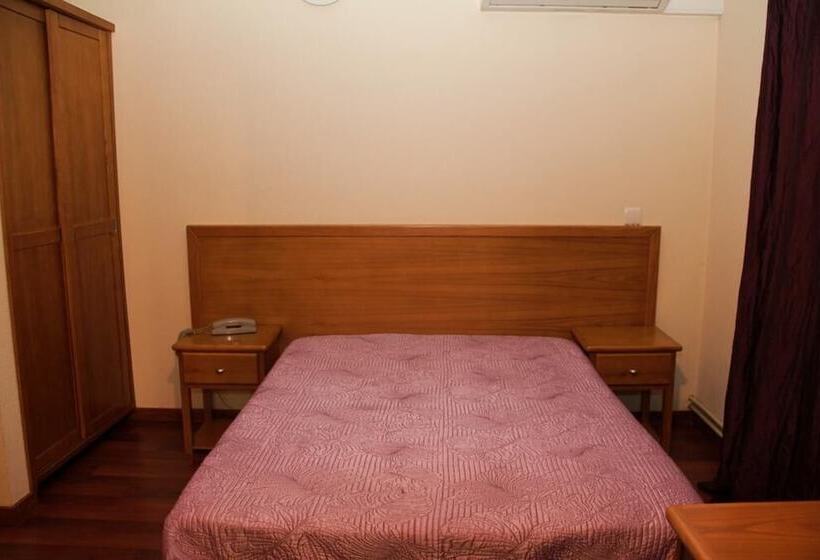 تختخواب و صبحانه Residencial Parque