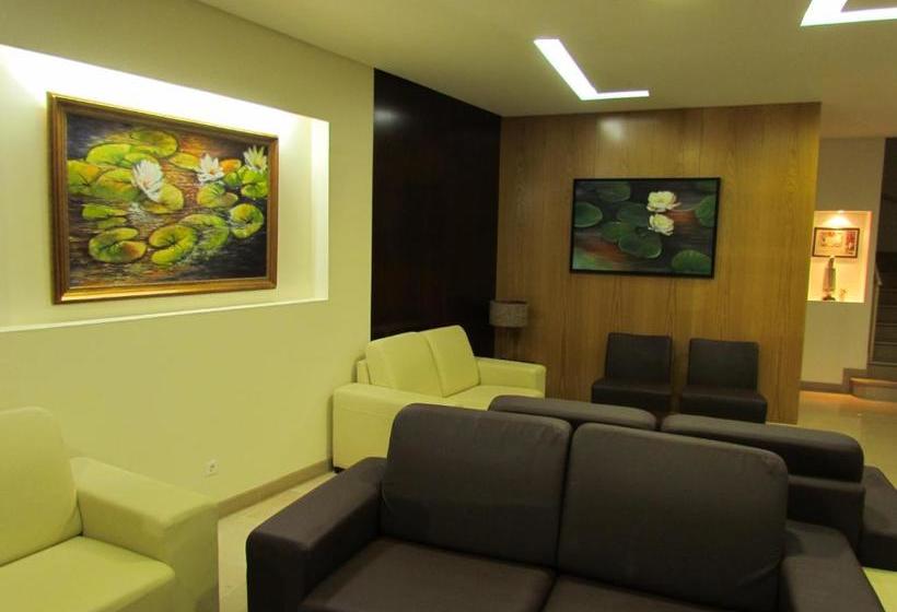 تختخواب و صبحانه Sao Tomas