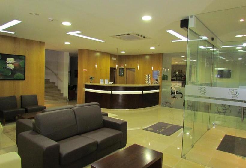 تختخواب و صبحانه Sao Tomas