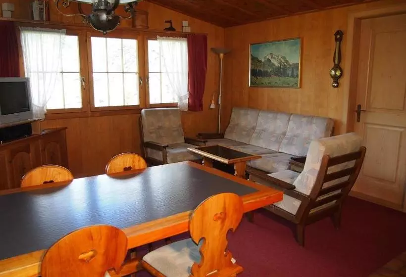 Chalet Iris