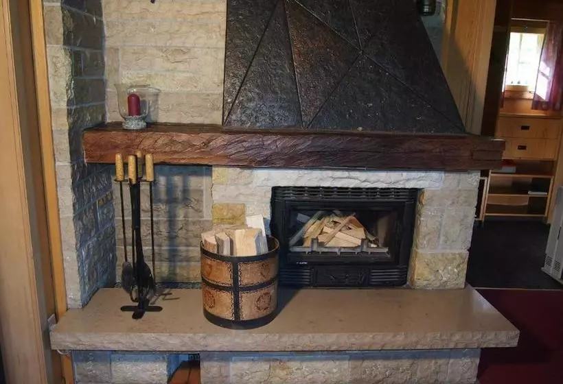 Chalet Iris