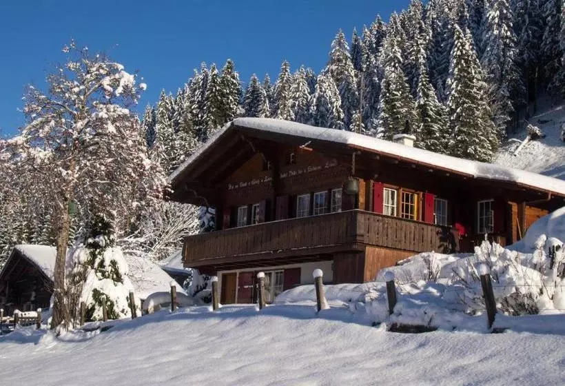 Chalet Iris