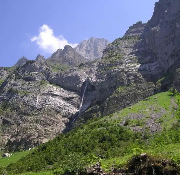 Chalet Iris