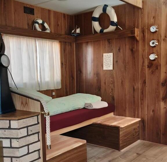 Hostel Le Chandelier