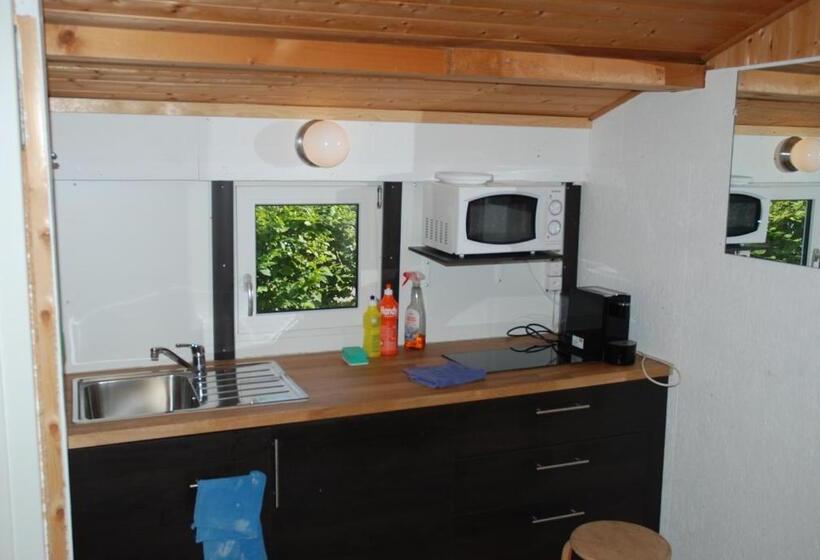 Hostel Le Chandelier