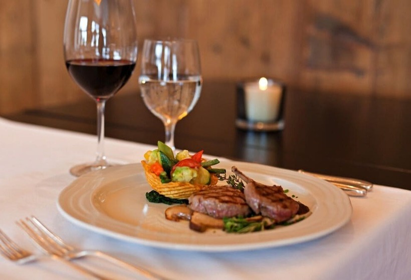 בית מלון כפרי Alpina Parpan