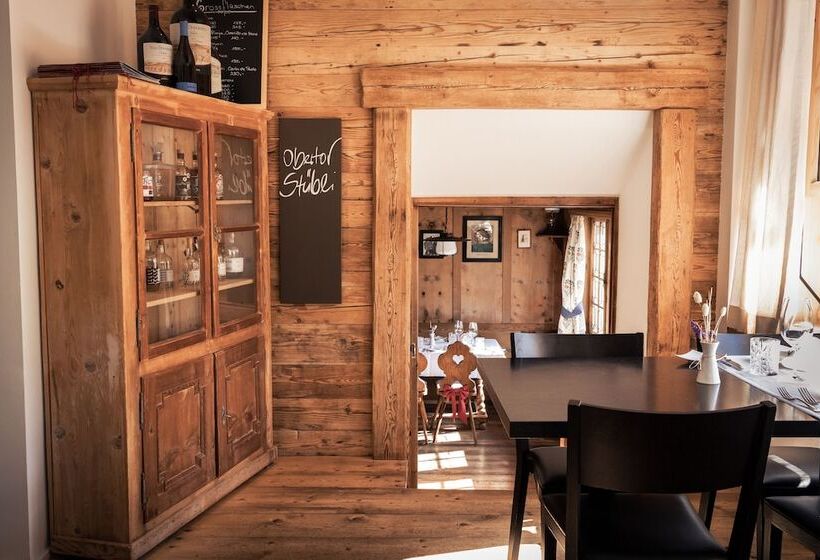 בית מלון כפרי Alpina Parpan