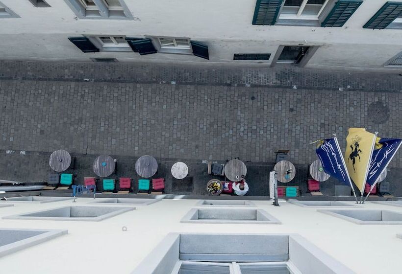 فندق & Backpackers Zak Schaffhausen