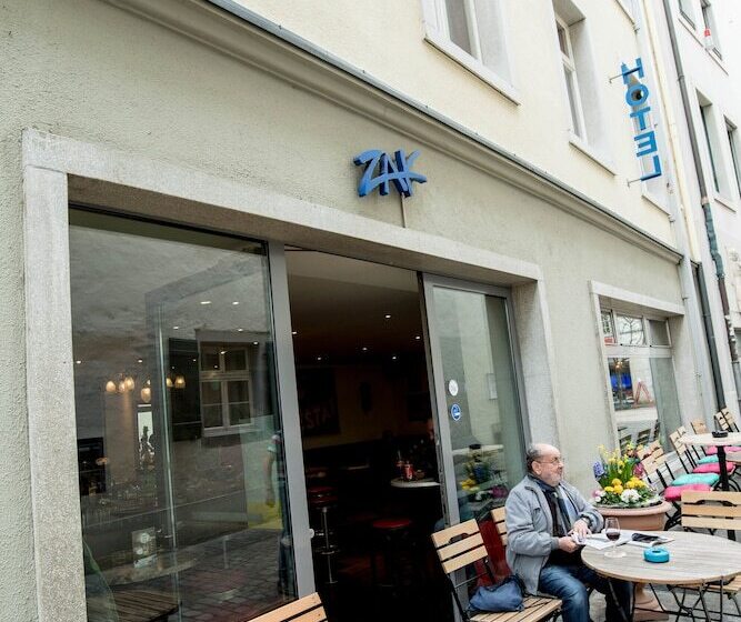 فندق & Backpackers Zak Schaffhausen