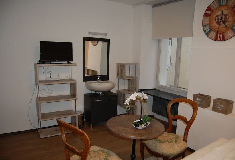 فندق & Backpackers Zak Schaffhausen