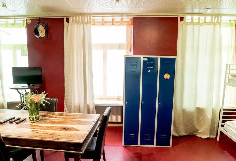 فندق & Backpackers Zak Schaffhausen