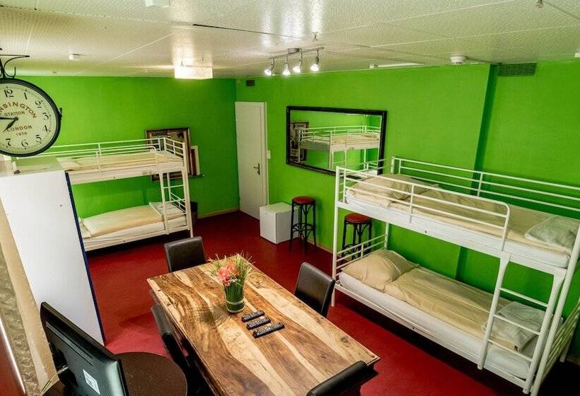 فندق & Backpackers Zak Schaffhausen