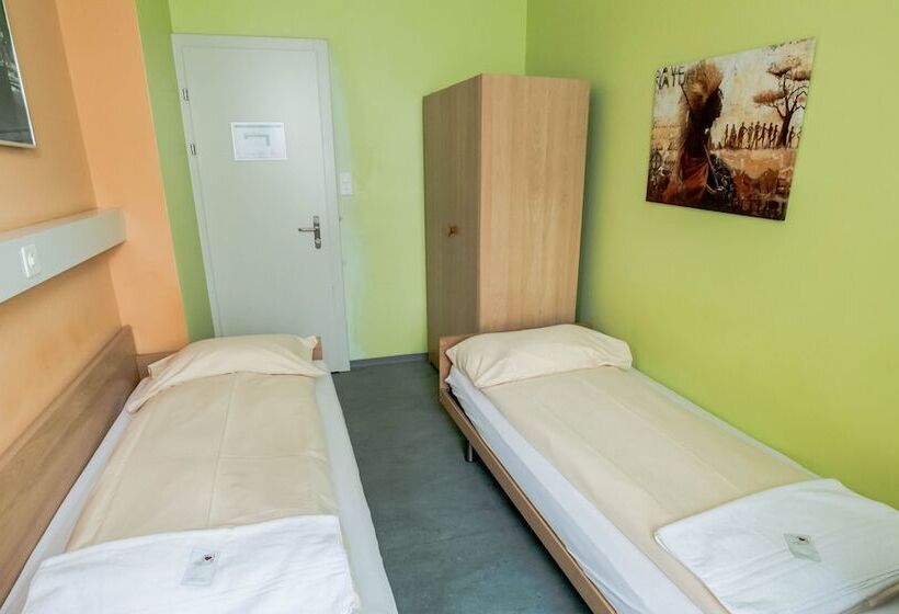 فندق & Backpackers Zak Schaffhausen