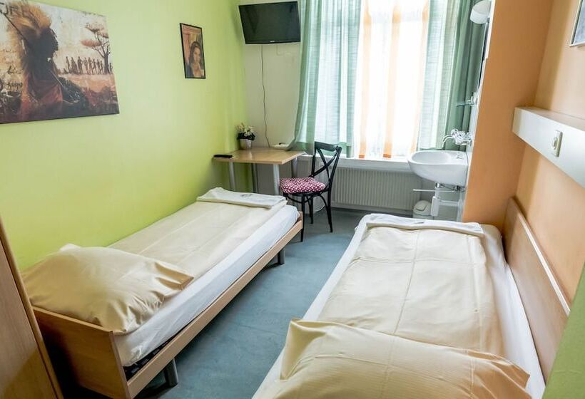 فندق & Backpackers Zak Schaffhausen