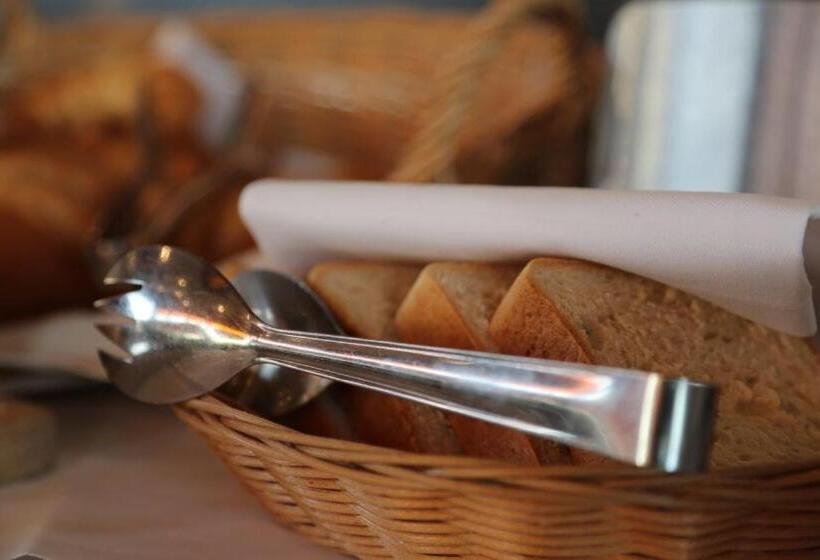 בית מלון כפרי Engel Am Bahnhof