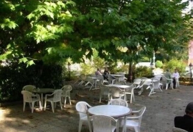 Отель Hôtel Restaurant Bellevue