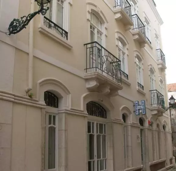 هتل Leiriense