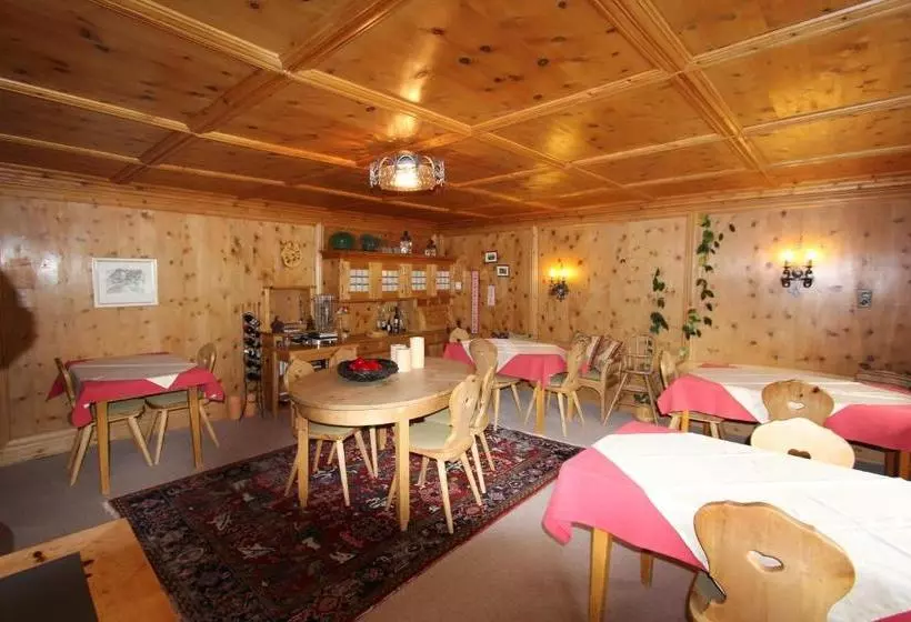 ホテル Pension Mezzaprada