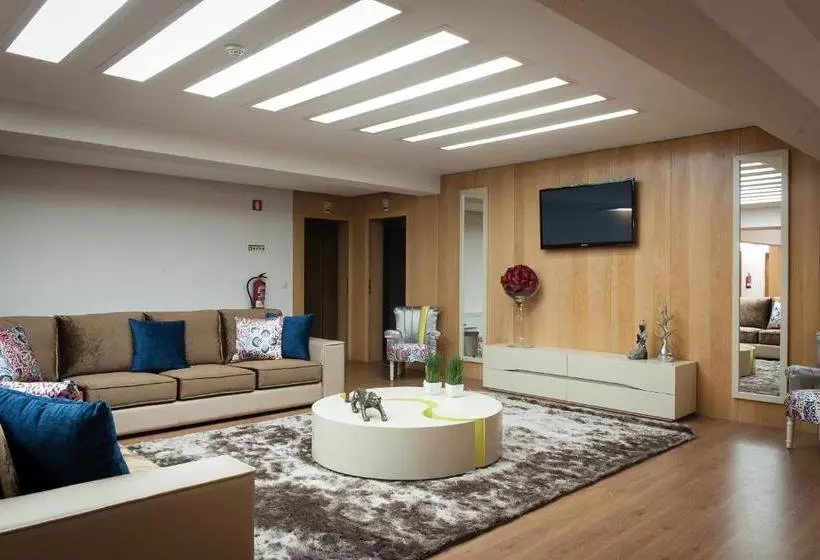 ホテル Mondim Al & Spa