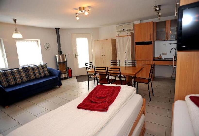 Niros Bed & Breakfast