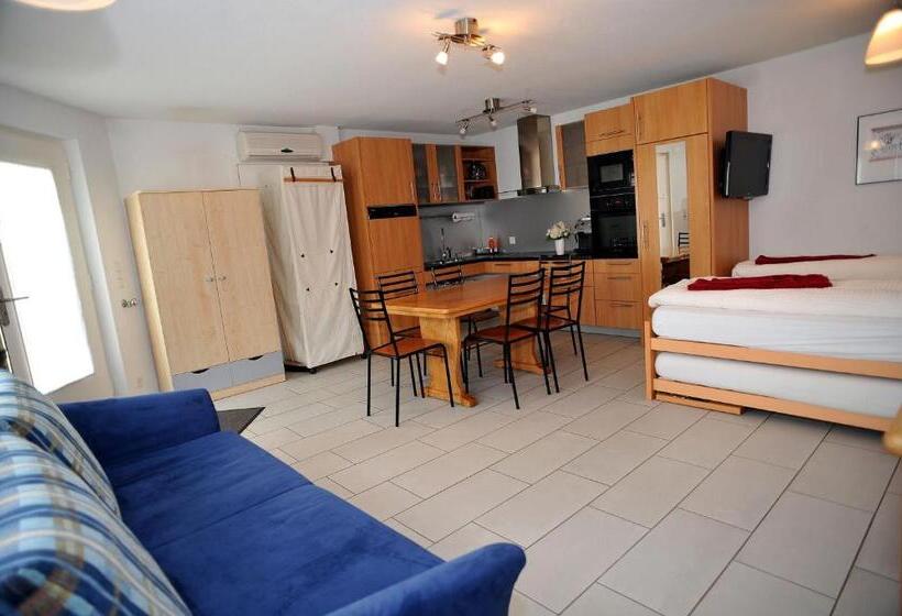 Niros Bed & Breakfast