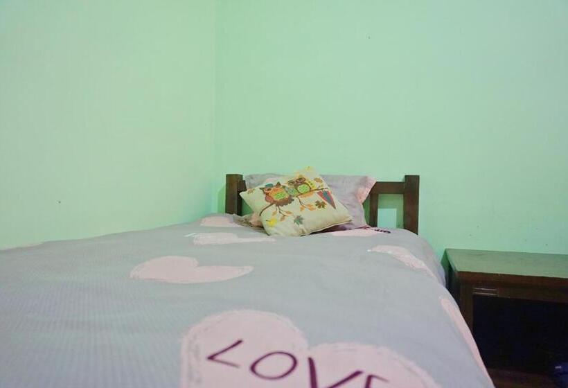 Общежитие 桂林时光驿青年客栈