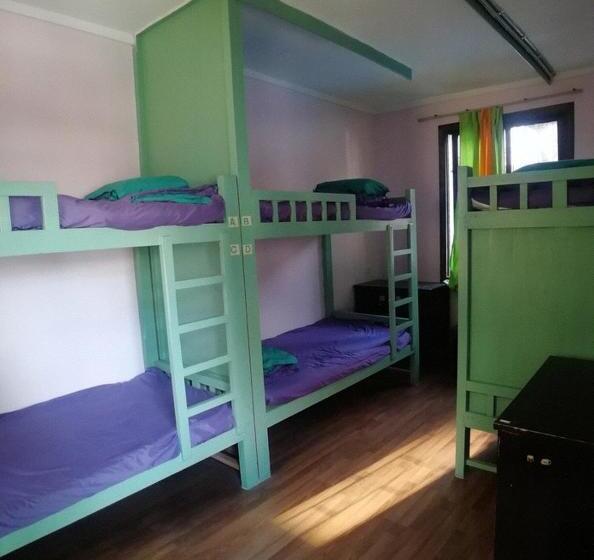 Общежитие 桂林时光驿青年客栈