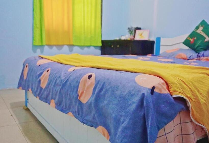 Общежитие 桂林时光驿青年客栈