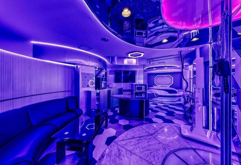 Отель Lotus Ibaraki  Adult Only