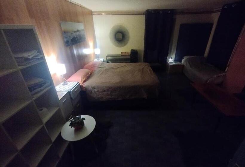 پانسیون Lux Apartments And Rooms Dogs Baronesse Idrija