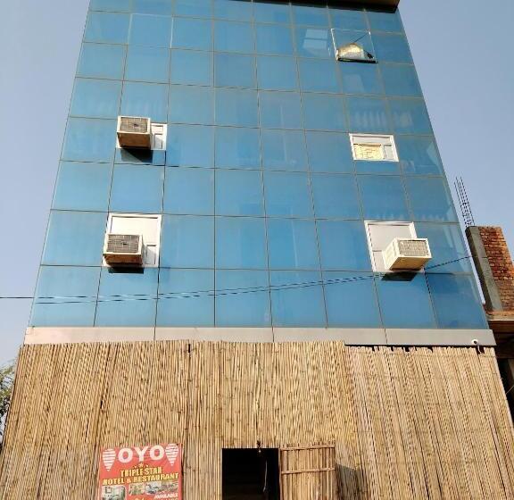 Hotel Oyo Triple Star