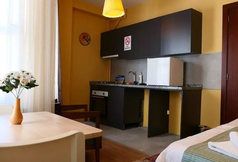 هتل Taksim Stella Suites