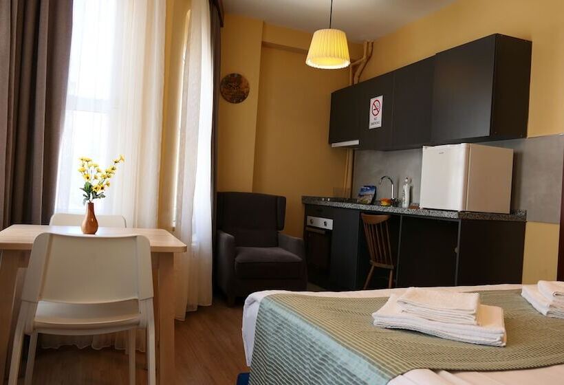 ホテル Taksim Stella Suites