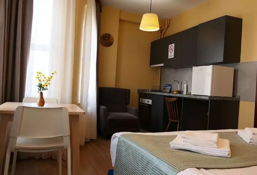 هتل Taksim Stella Suites