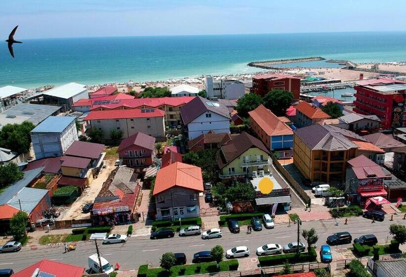 پانسیون Raluca Boutique