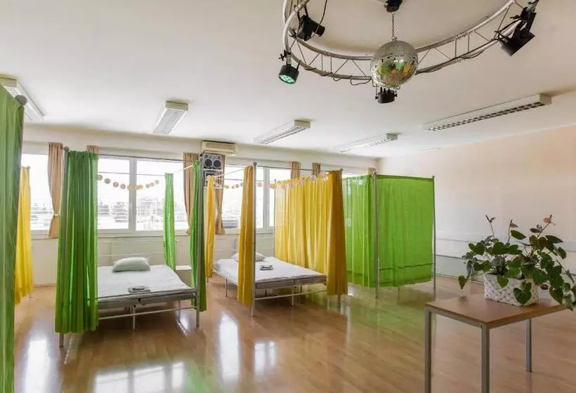 Tej Hostel