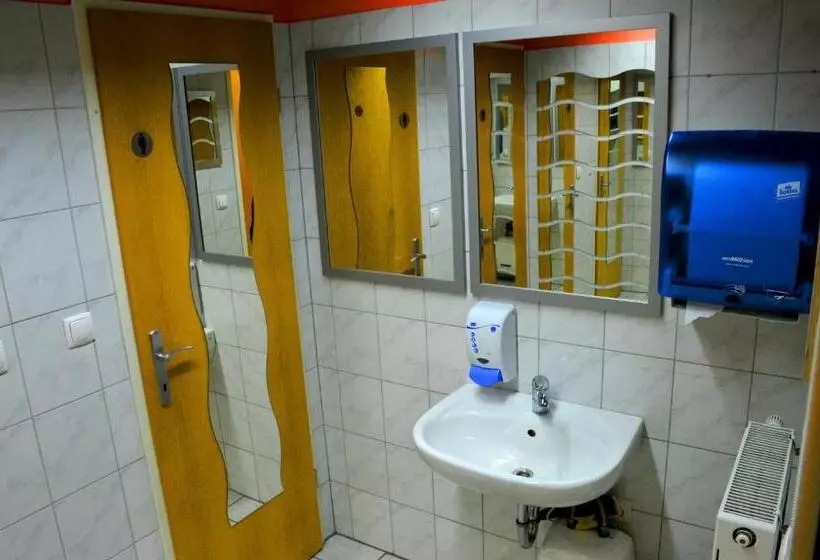 Tej Hostel