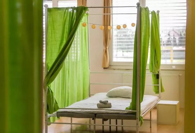 Tej Hostel