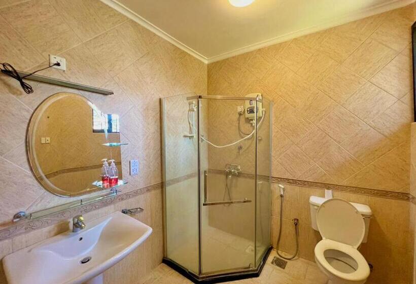 ペンション Wenzi Luxury Homes