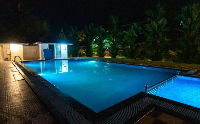 Kumarakom Heritage Resort & Ayurveda
