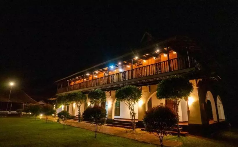 Kumarakom Heritage Resort & Ayurveda