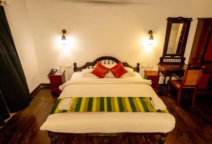 Kumarakom Heritage Resort & Ayurveda