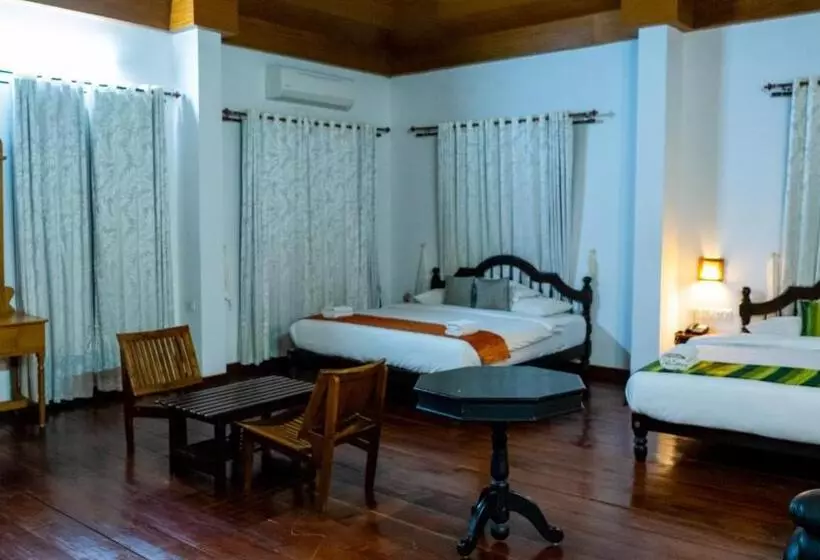 Kumarakom Heritage Resort & Ayurveda